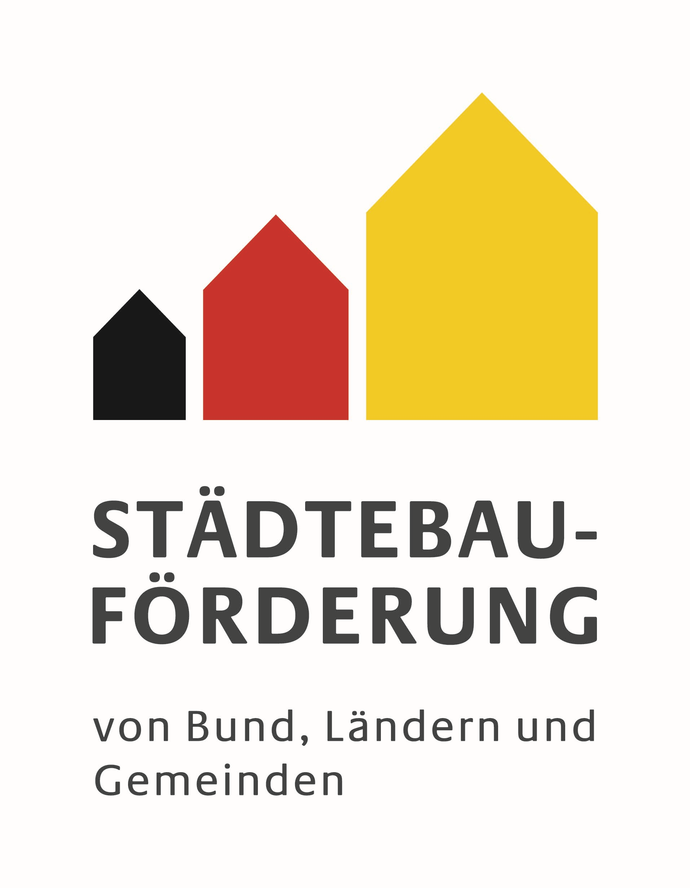 Logo der Städtebauförderung (drei Häuser nebeneinander in den Farben: schwarz, rot, gold)